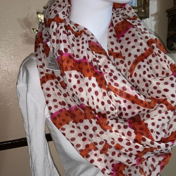 BCBGeneration infinity scarf - Picture 2 of 3